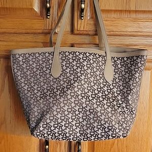 DKNY TOTE BAG